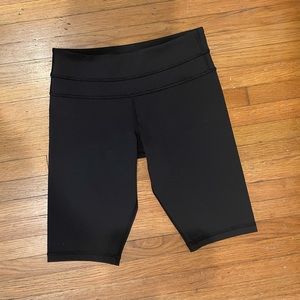 Lululemon Athletica Biker Shorts Women Black Shorts Size 4 Tall